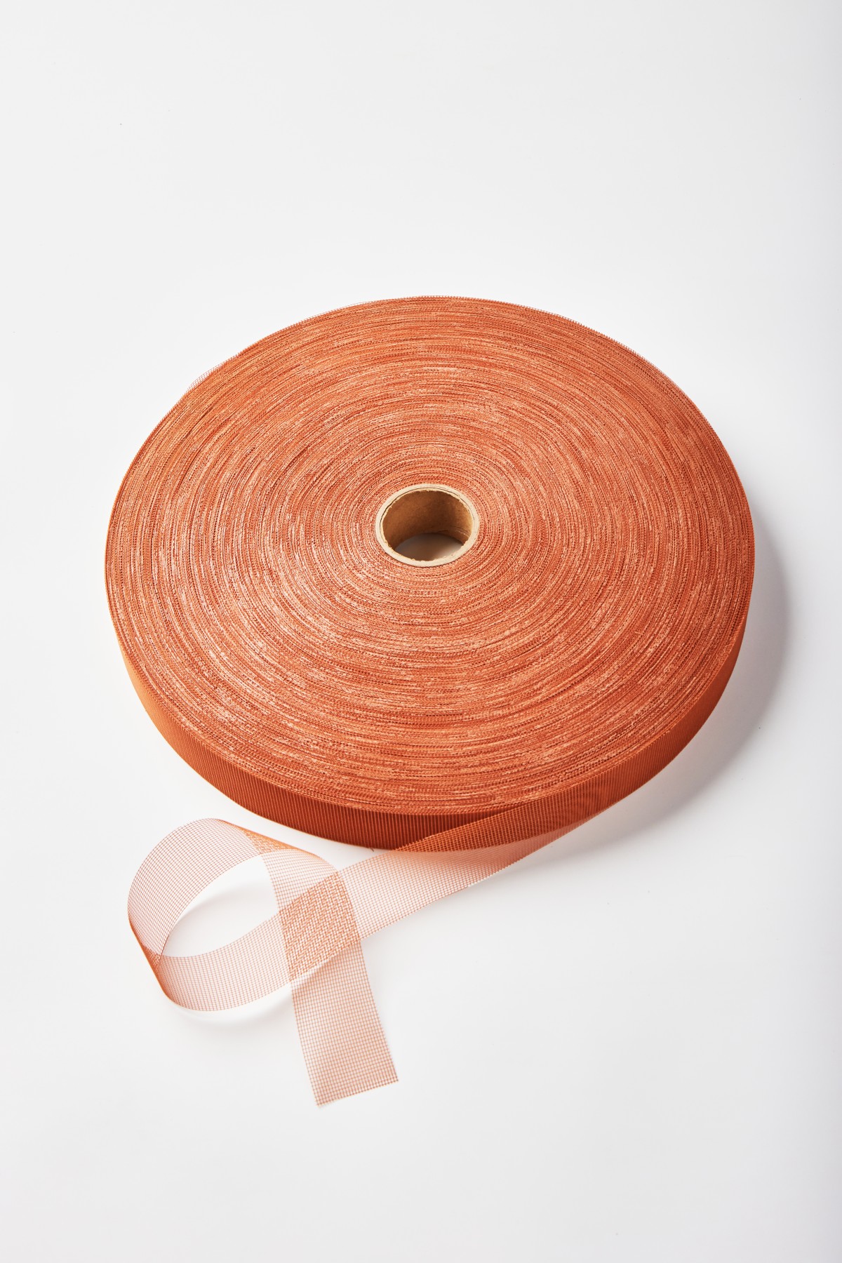 Rubber bonded mesh cloth
